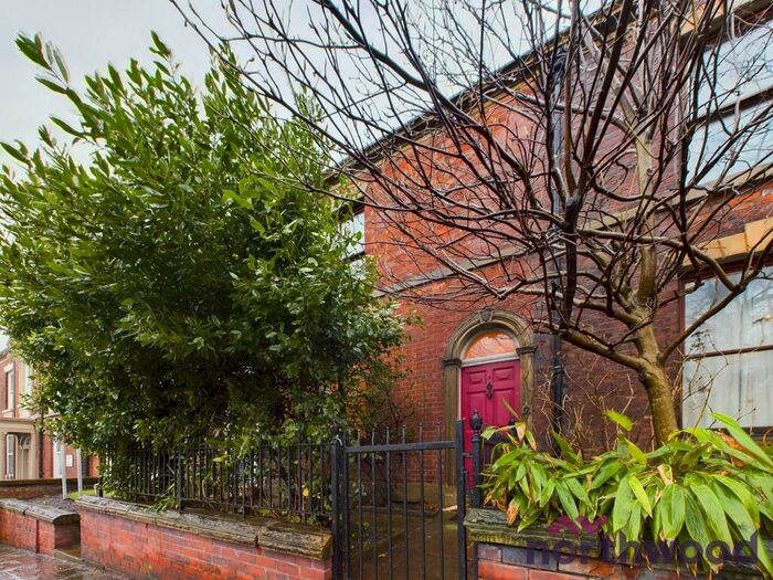 2 Bedroom Terraced House To Rent In Park Street, Macclesfield, SK11