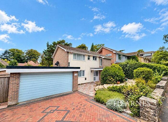 3 Bedroom Detached House For Sale In Leven Close, Talbot Woods, Bournemouth, BH4