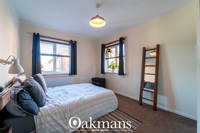 2 Bedroom Apartment To Rent In May Lane, Hollywood, Birmingham, Worcestershire, B47