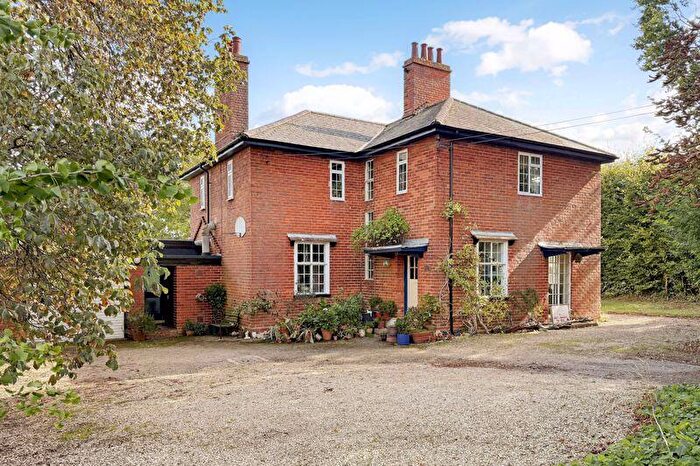 5 Bedroom Detached House For Sale In Letcombe Hill, East Challow, OX12
