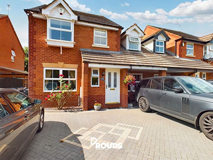 4 Bedroom Semi-Detached House To Rent In Marshbrook Road, Tyburn, Birmingham, West Midlands, B24