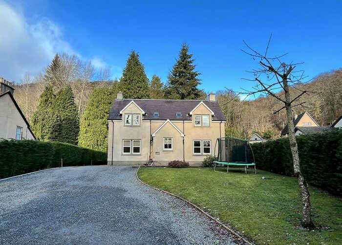 4 Bedroom Detached House For Sale In Mansefield & The Granary, Drumnadrochit, Inverness., IV63