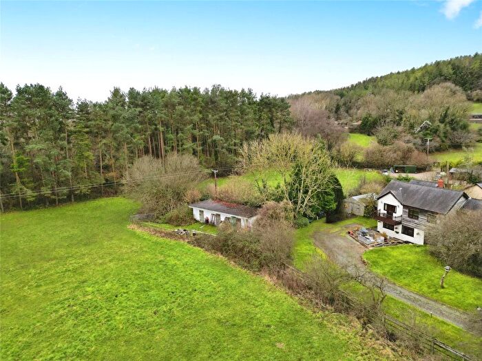 4 Bedroom Detached House For Sale In Pant, Oswestry, Shropshire, SY10