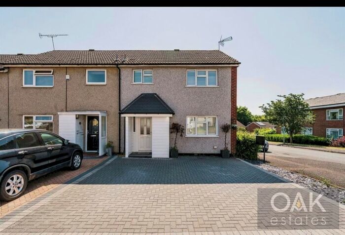 3 Bedroom Terraced House To Rent In Church End, Harlow, CM19