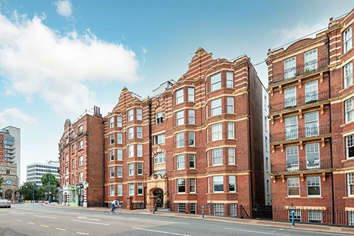 2 Bedroom Flat To Rent In Lower Richmond Road, West Putney, London, SW15