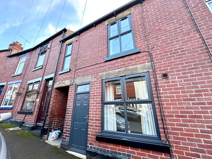 2 Bedroom Terraced House To Rent In Haughton Road, Sheffield, S8