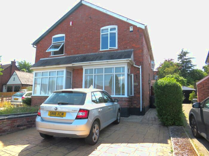 3 Bedroom Semi-Detached House To Rent In Clarence Road, Sutton Coldfield, B74
