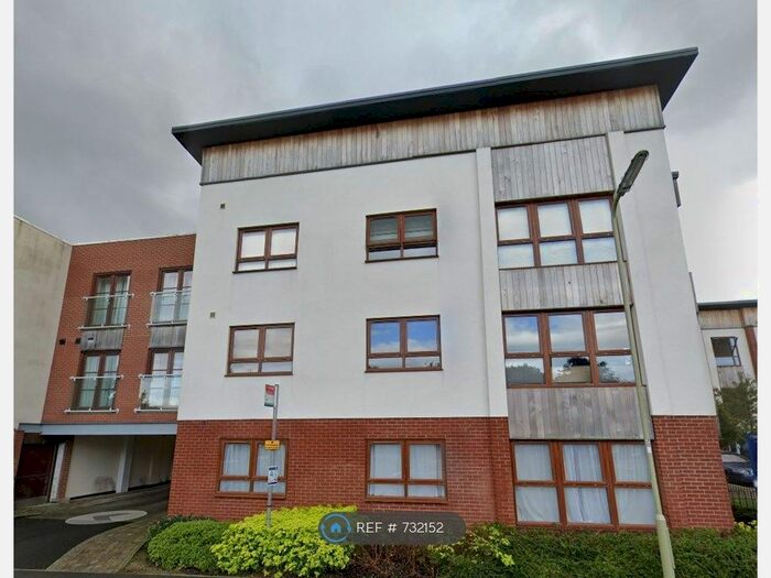 2 Bedroom Flat To Rent In Cherry Dene House, Basingstoke, RG24