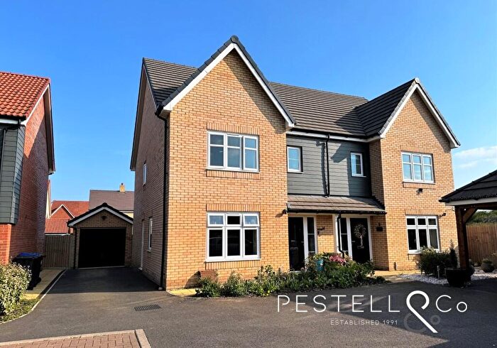 3 Bedroom Semi-Detached House For Sale In Lilley Lane, Bishop's Stortford, CM23