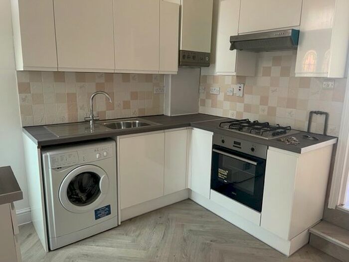 1 Bedroom Maisonette To Rent In Broughton Road, Thornton Heath, CR7