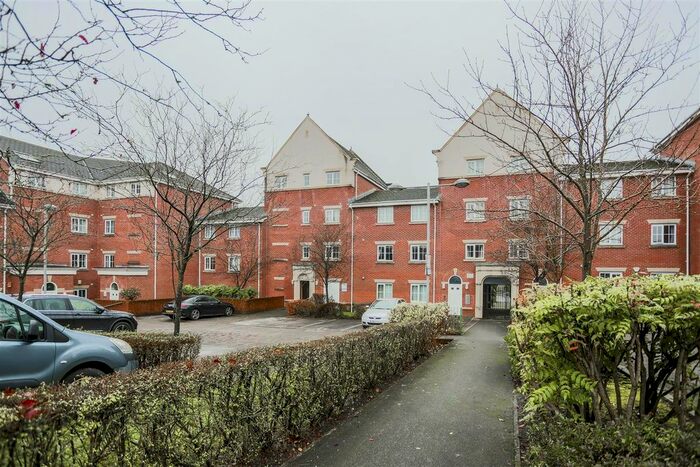 1 Bedroom Flat To Rent In Derby Court, Bury BL9