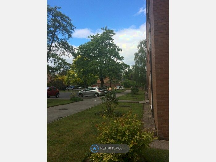 1 Bedroom Flat To Rent In Lodge Court, Stockport, SK4