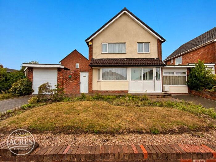3 Bedroom Detached House For Sale In Stanhope Way, Birmingham, B43