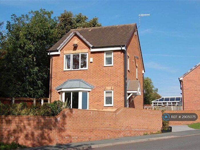 3 Bedroom Detached House To Rent In Willard Close, Newcastle, ST5