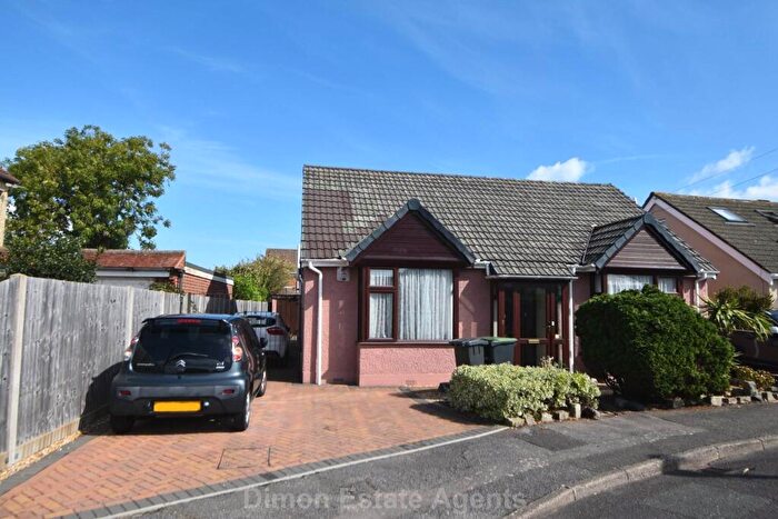3 Bedroom Detached Bungalow For Sale In Oval Gardens, Alverstoke, PO12