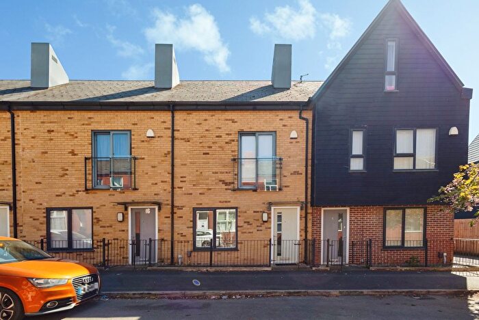 2 Bedroom Terraced House For Sale In Old Lane, Manchester, M11