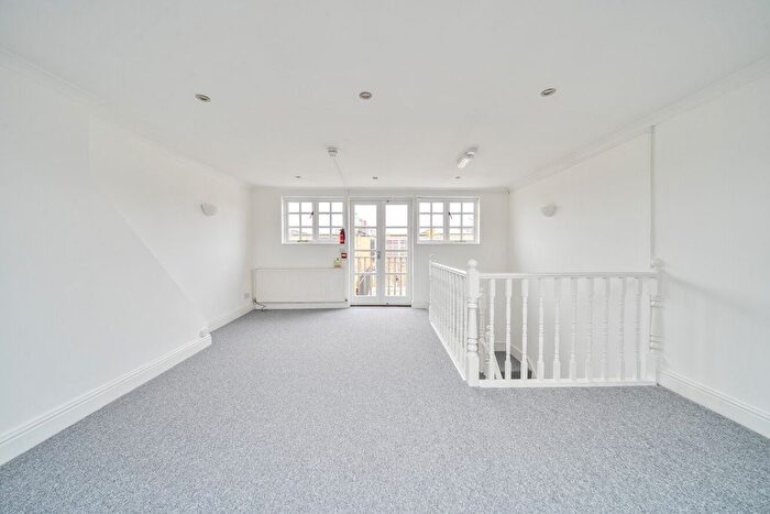 5 Bedroom Terraced House For Sale In Goldsboro Road, London, SW8