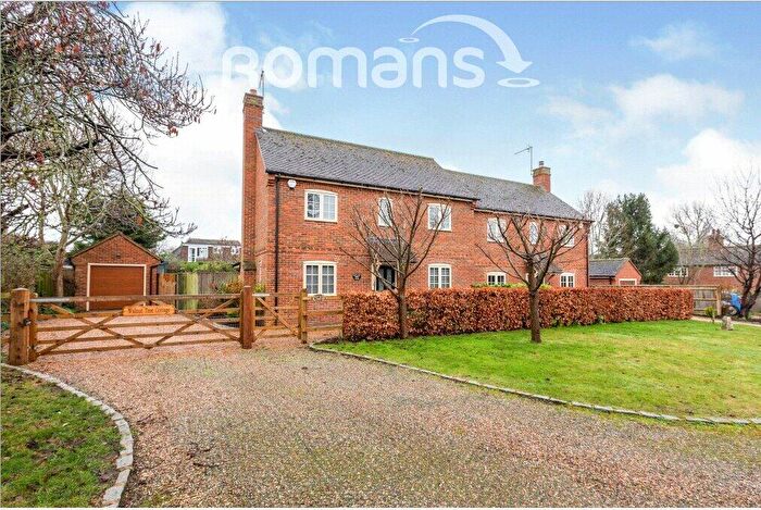 3 Bedroom Semi-Detached House For Sale In Marlow Road, Bourne End, Buckinghamshire, SL8