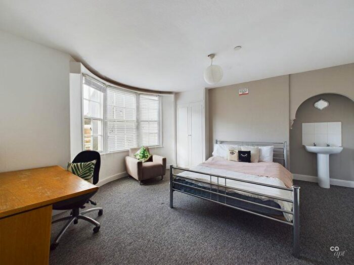 1 Bedroom Detached House To Rent In Charles Street (Rooms, , And ), Brighton, BN2
