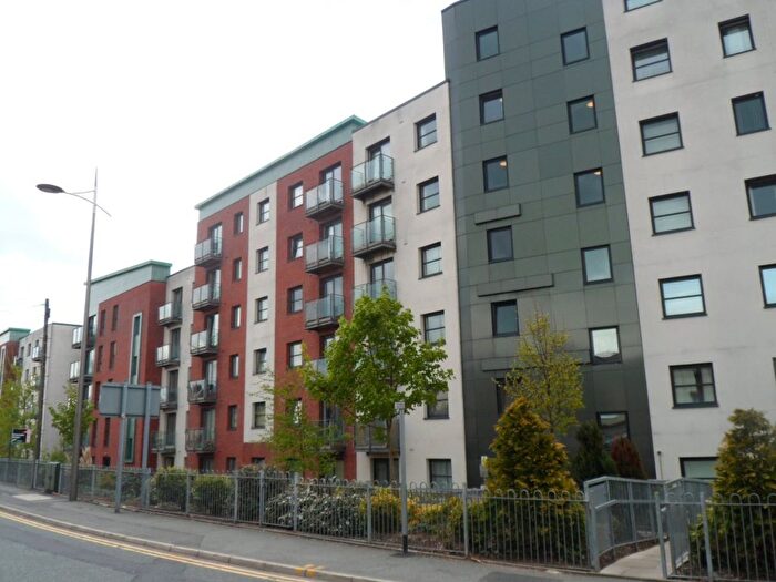 2 Bedroom Flat To Rent In Lower Hall Street, St. Helens, WA10