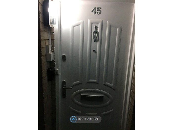 1 Bedroom Flat To Rent In Horton Road, West Drayton, UB7