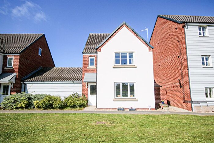 4 Bedroom Detached House For Sale In Bourges Court, Sprowston, NR7