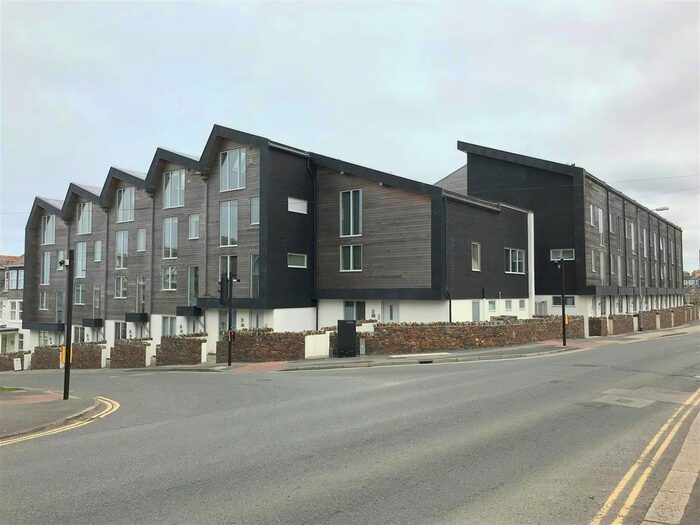 4 Bedroom Terraced House To Rent In St. Georges Road, Newquay, TR7