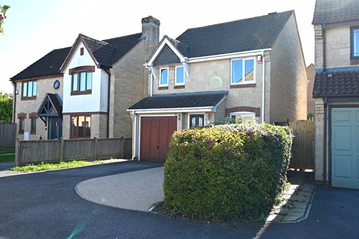 3 Bedroom Detached House For Sale In Heritage Close, Peasedown St John, BA2