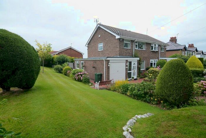 3 Bedroom Semi-Detached House To Rent In Woodlands Road, Irby, CH61