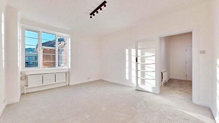 1 Bedroom Flat To Rent In Finchley Road, London, NW3