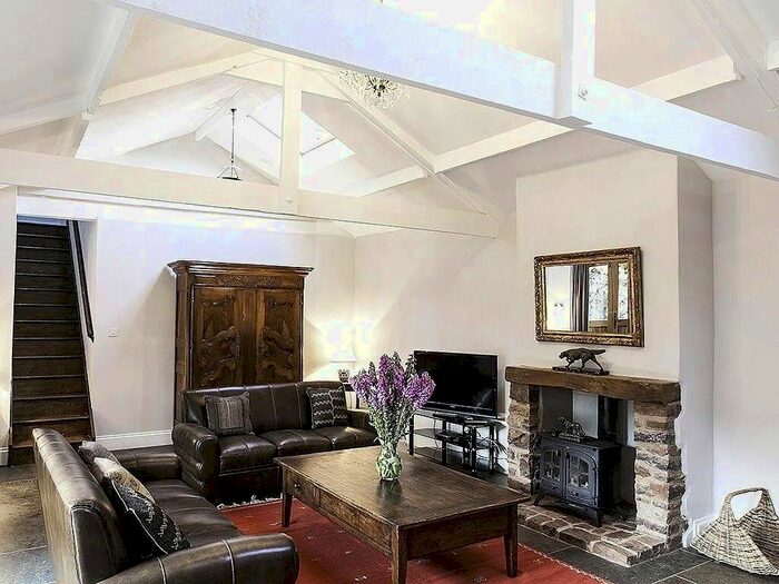 6 Bedroom Cottage To Rent In Cadeleigh, Tiverton, Devon, EX16