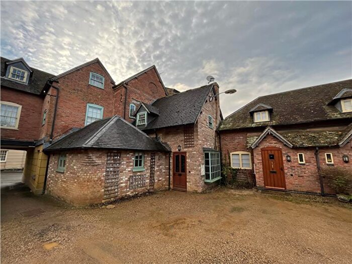 Town House To Rent In The Hind Mews, Lutterworth, Leicestershire, LE17