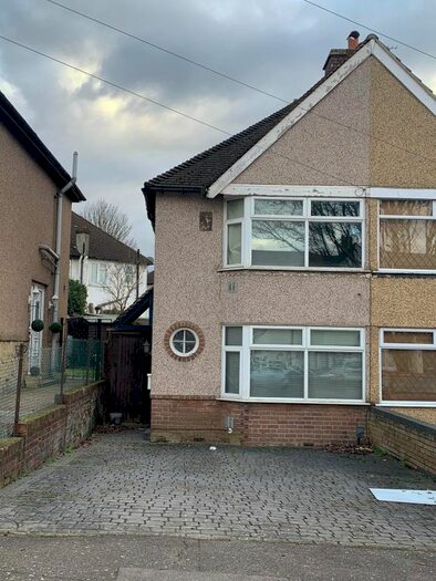 2 Bedroom Semi-Detached House To Rent In Palm Avenue, Sidcup, DA14