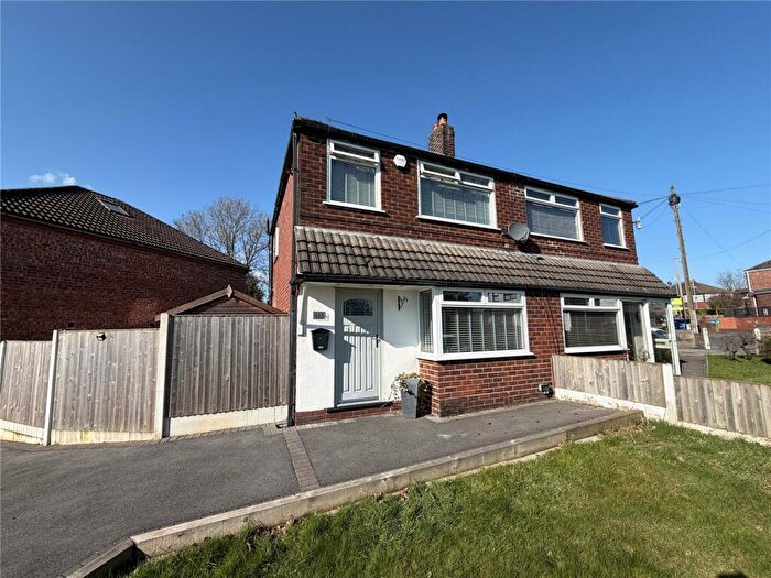 3 Bedroom Semi Detached House For Sale In Kingsway, Alkrington, Middleton, Manchester, M24