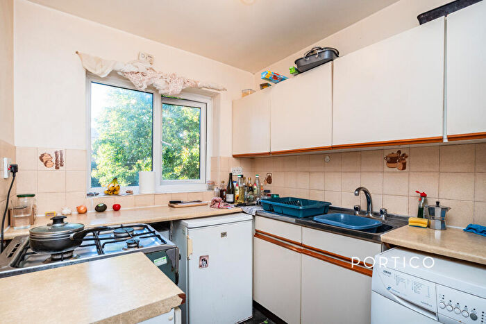 1 Bedroom Flat To Rent In Grange Road, Leyton, E10