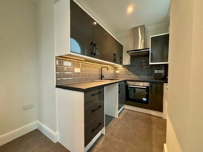 1 Bedroom Apartment To Rent In Hamilton Road, Felixstowe, IP11