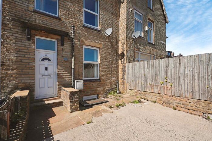3 Bedroom Terraced House For Sale In Concrete Street, Halifax, HX3