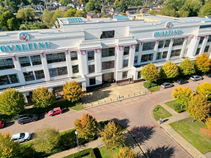 2 Bedroom Flat To Rent In Ovaltine Drive, Kings Langley, Hertfordshire, WD4