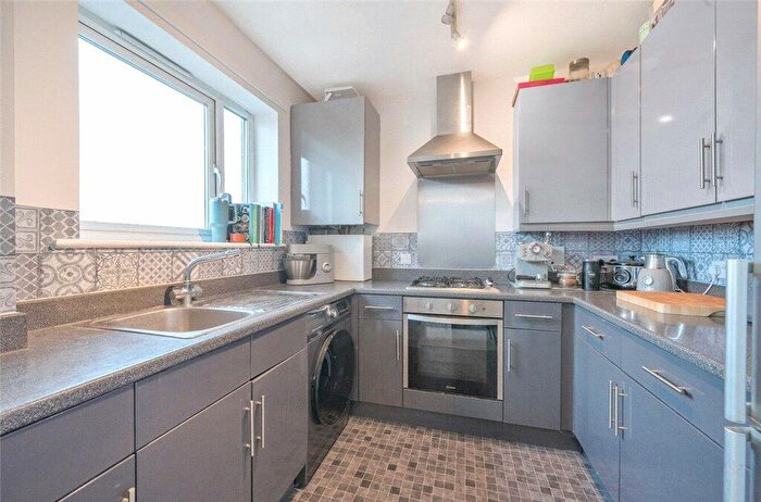 2 Bedroom Apartment For Sale In Windrush Drive, High Wycombe, Buckinghamshire, HP13