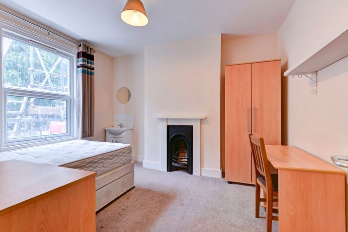 7 Bedroom Semi-Detached House To Rent In Pevensey Road, Brighton, BN2