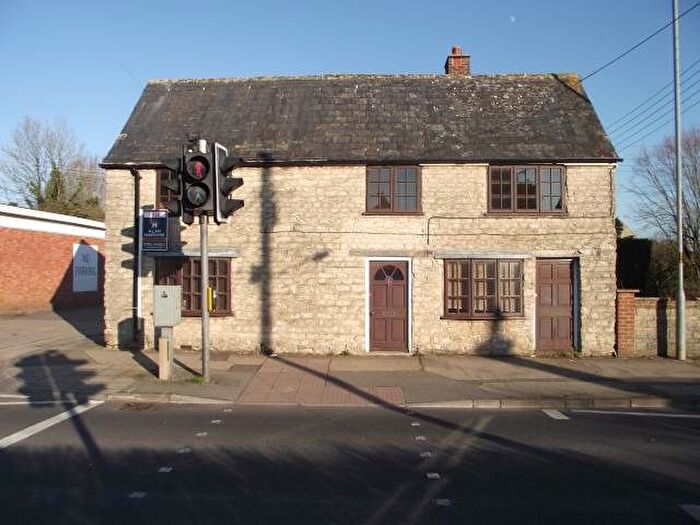 3 Bedroom Detached House To Rent In Calne Road, Lyneham, Chippenham, SN15