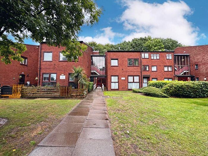 2 Bedroom Apartment To Rent In Badgers Bank Road., B74