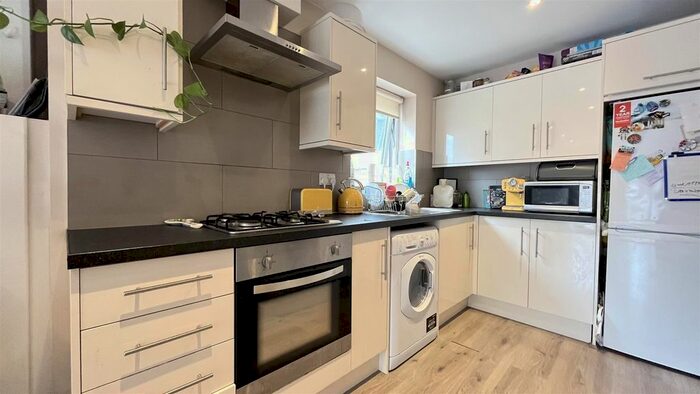 2 Bedroom Flat To Rent In Haydons Road, London, SW19