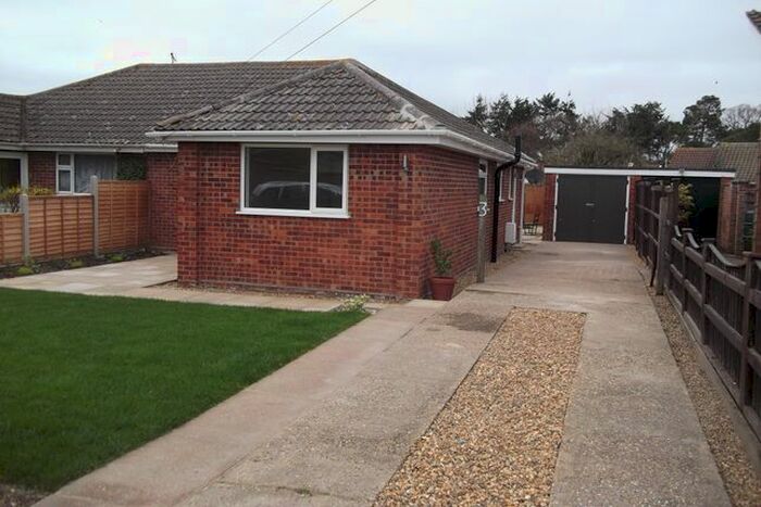 3 Bedroom Semi-Detached Bungalow To Rent In Newlands Close, Harleston, IP20