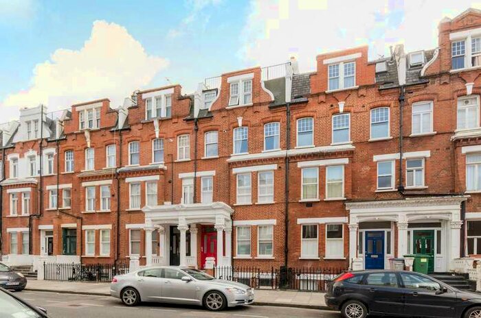 2 Bedroom Flat To Rent In Comeragh Road, Fulham, W14