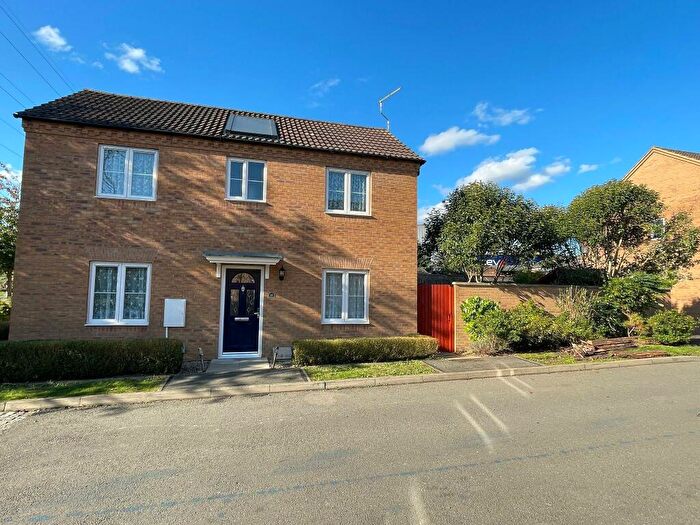 3 Bedroom Detached House To Rent In Whitley Close, Irthlingborough, NN9