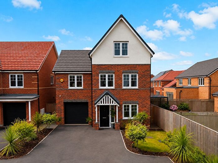 5 Bedroom Detached House For Sale In New Hills Road, Doncaster, DN2