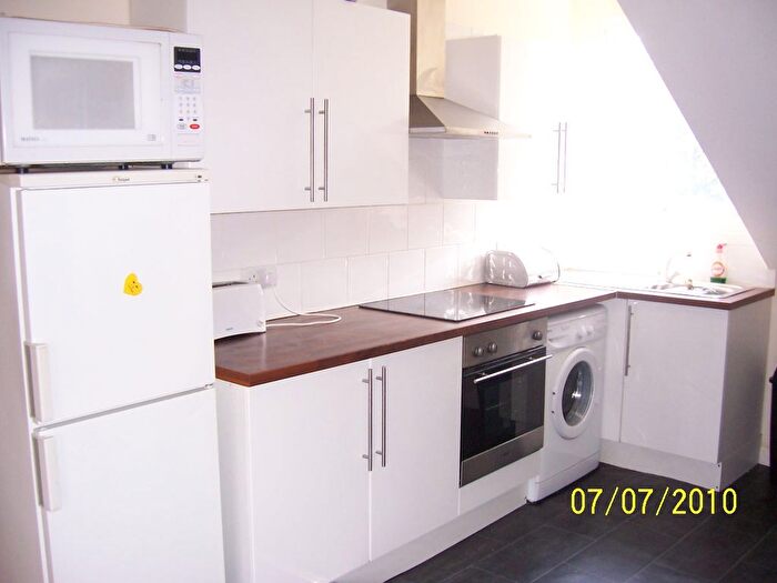 3 Bedroom End Of Terrace House To Rent In South Rd, Erdington, B23