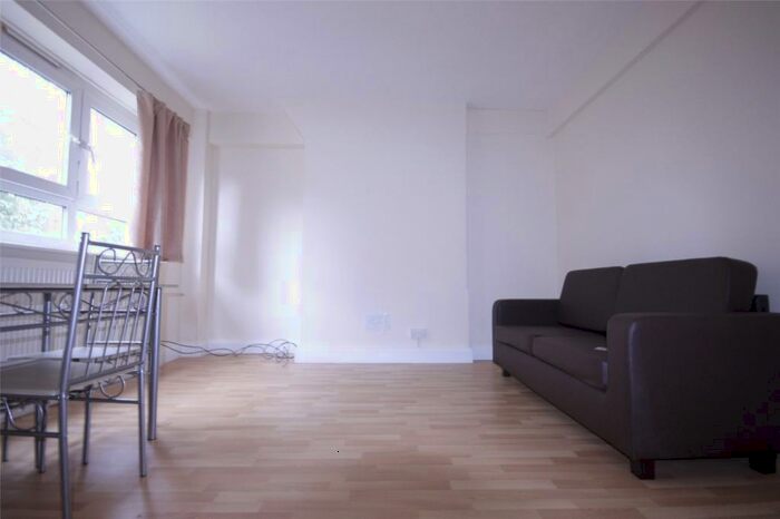 3 Bedroom Apartment To Rent In Aylton Estates, Canada Water, London, SE16