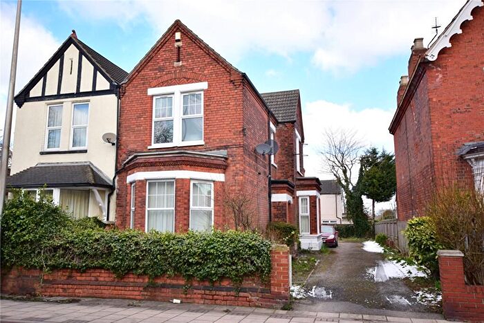 4 Bedroom Flat For Sale In Welholme Road, Grimsby, DN32